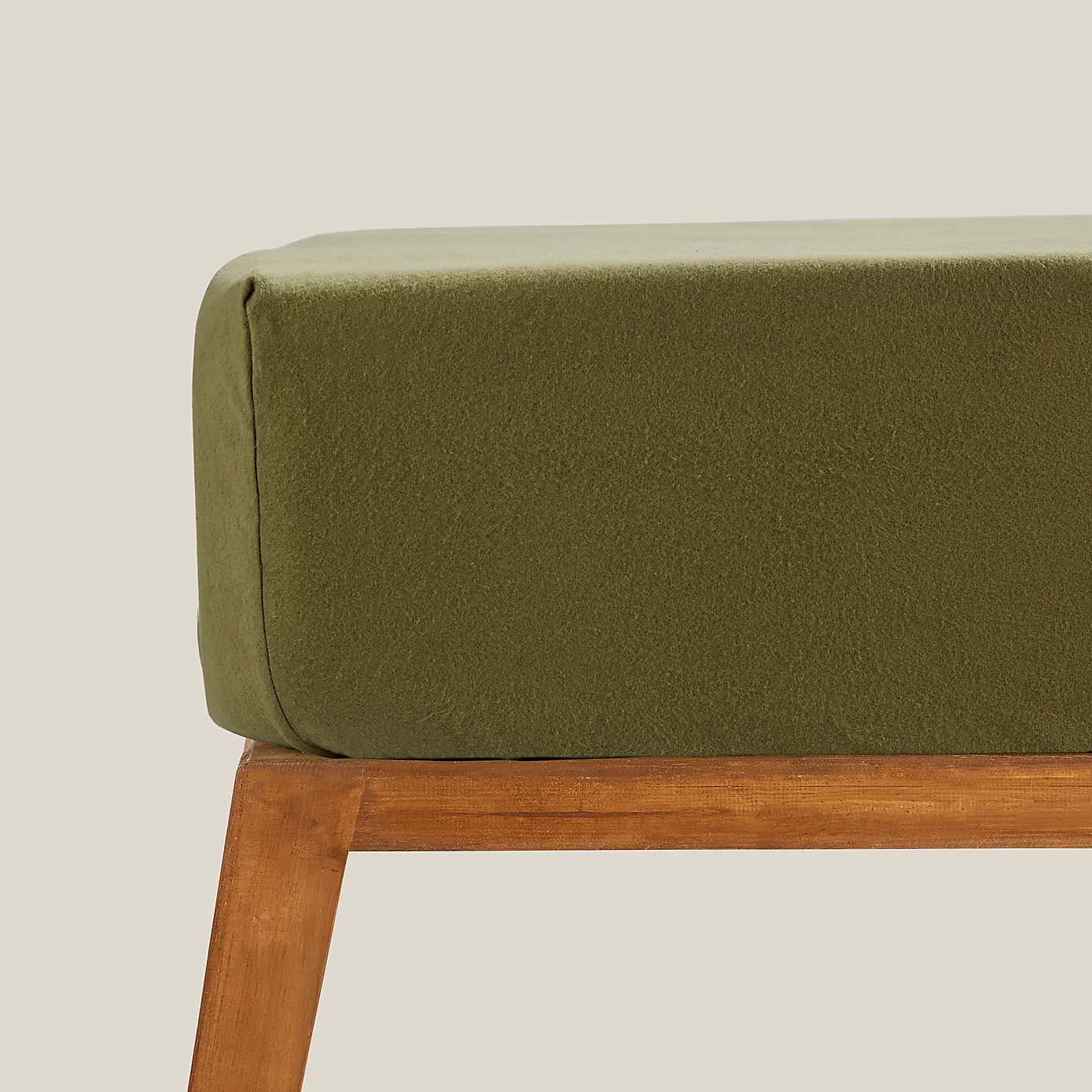 Carousel zoom image position 3 of 3