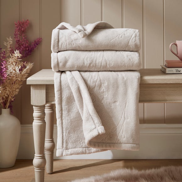 Belle Fleece Throw
