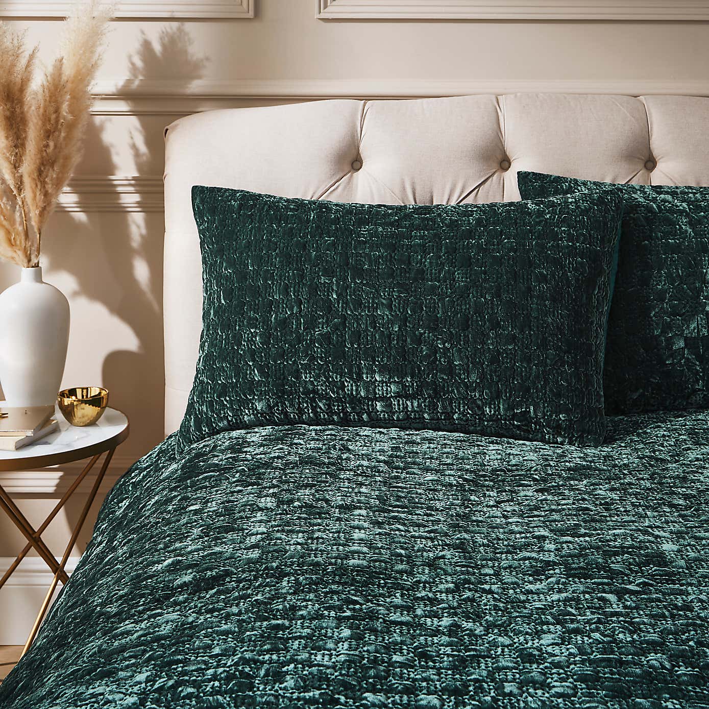 Carousel zoom image position 2 of 6