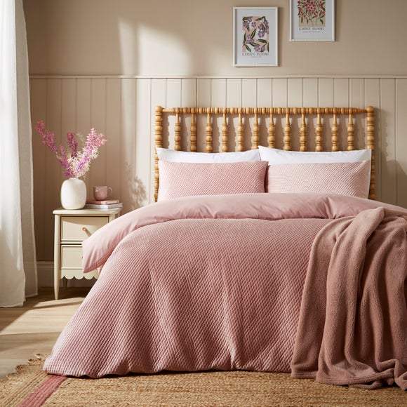 Ditsy Dot Pinsonic Duvet Cover & Pillowcase Set