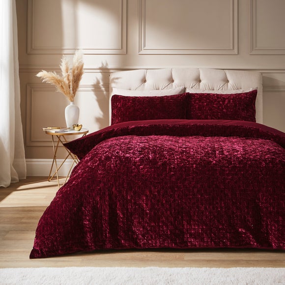 Click to view product details and reviews for Lusture Pinsonic Duvet Cover Pillowcase Set.