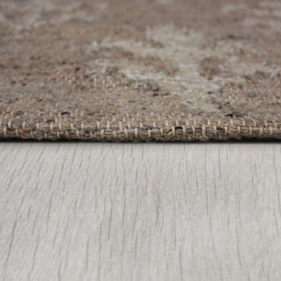 Carousel navigation image position 4 of 6