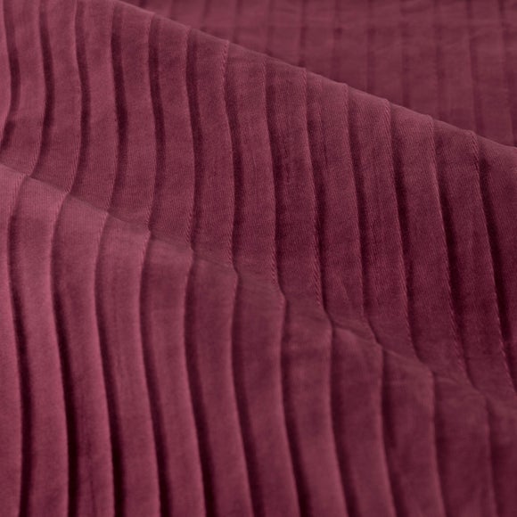 Carousel navigation image position 3 of 7