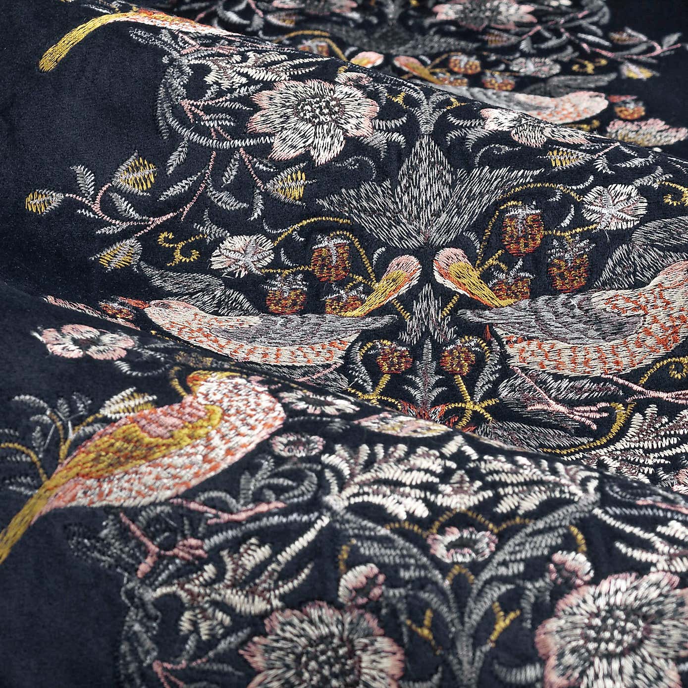 Carousel zoom image position 3 of 6