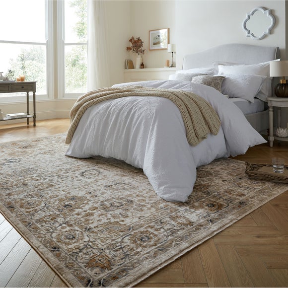 Mia Traditional Rug
