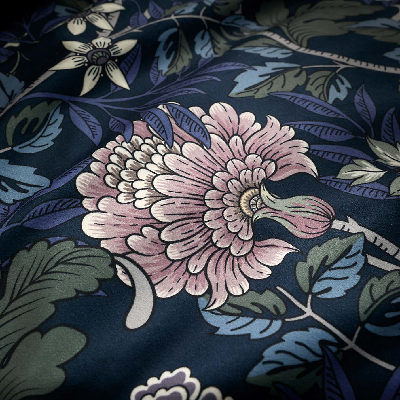 Carousel zoom image position 4 of 8