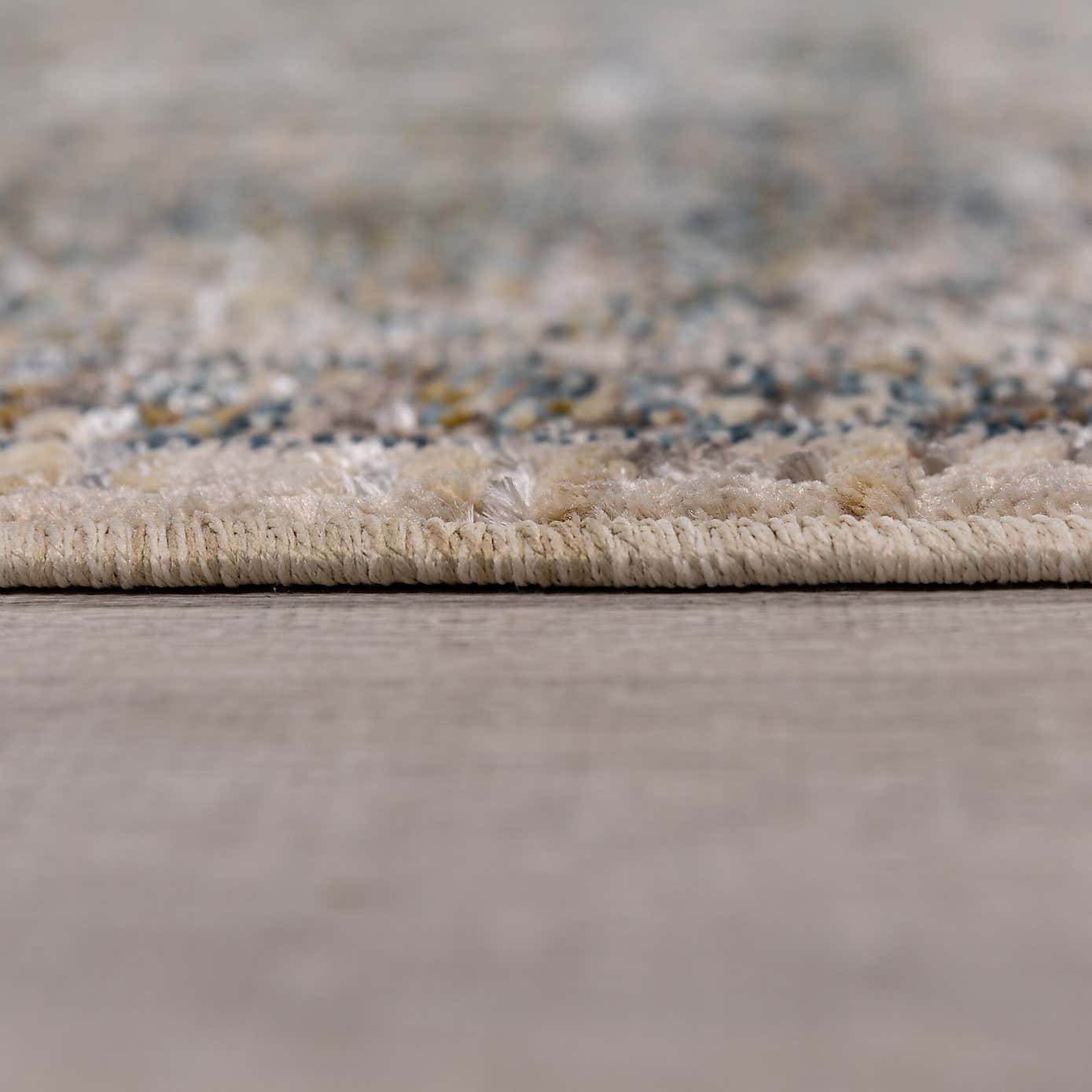 Carousel zoom image position 4 of 6