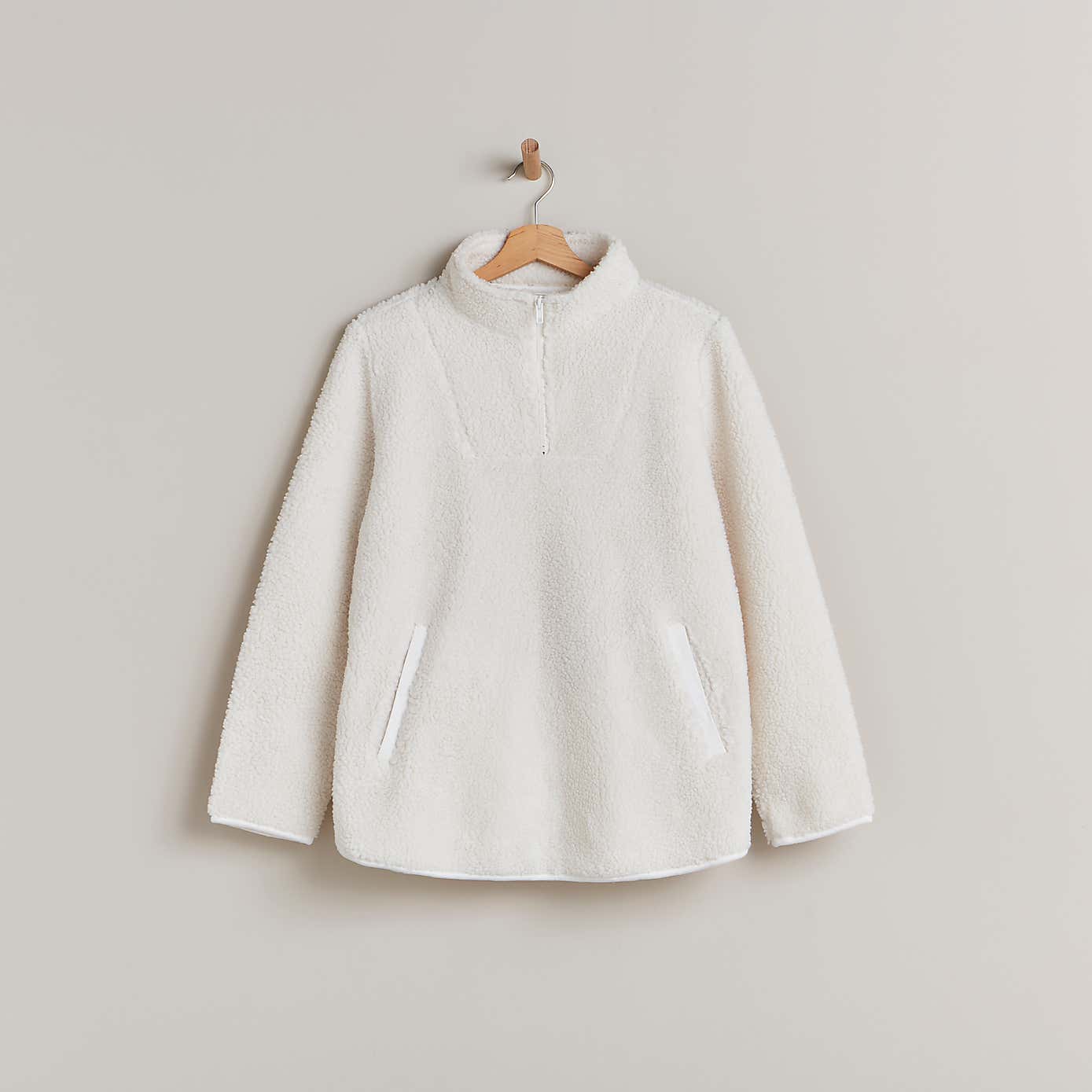 Carousel zoom image position 3 of 3