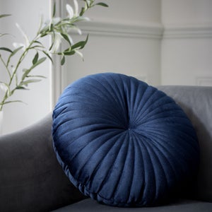 Catherine Lansfield Stitch Detail Round Cushion