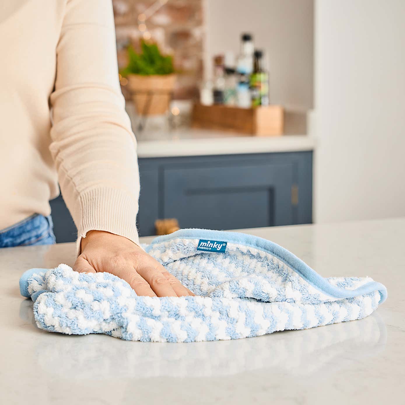 Carousel zoom image position 3 of 6