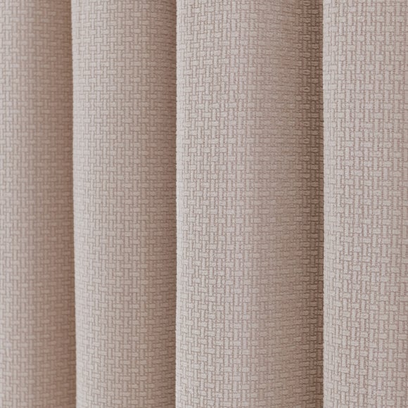 Carousel navigation image position 3 of 6