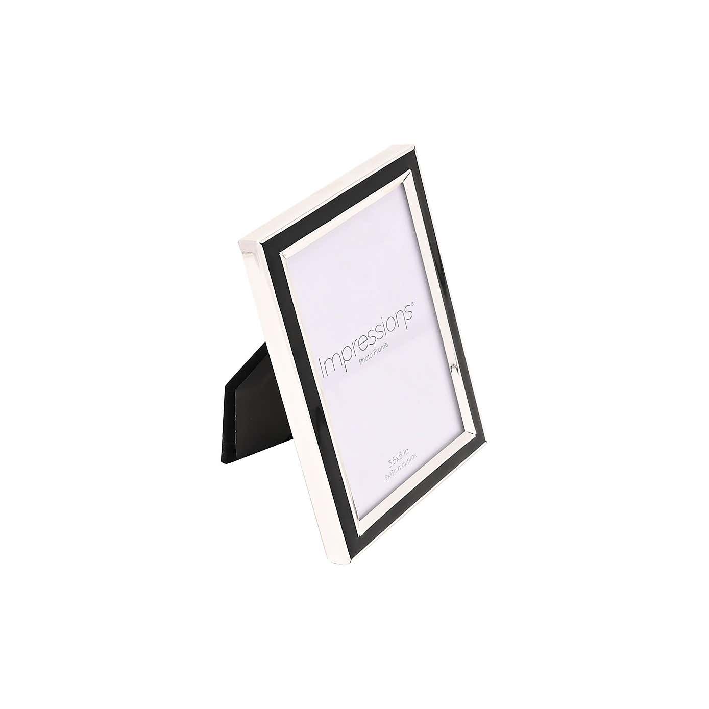 Carousel zoom image position 3 of 3