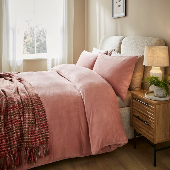 Carousel navigation image position 3 of 6