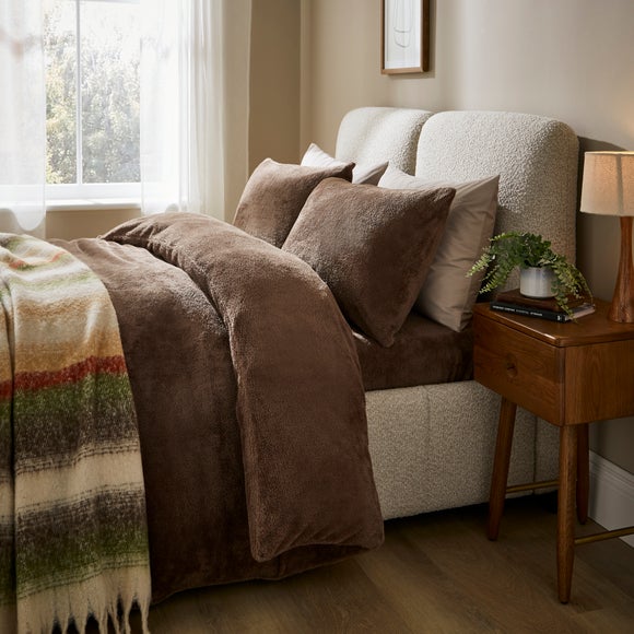 Carousel navigation image position 3 of 6