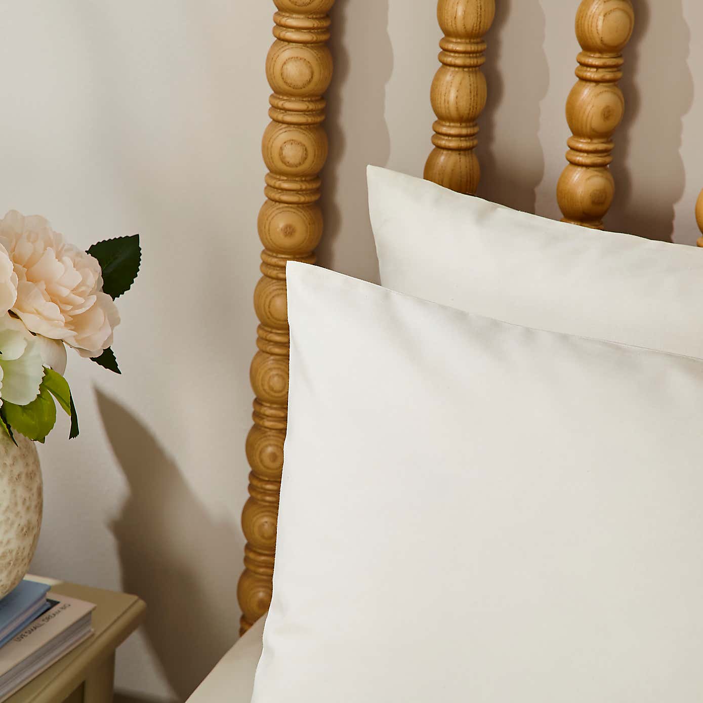 Carousel zoom image position 2 of 3