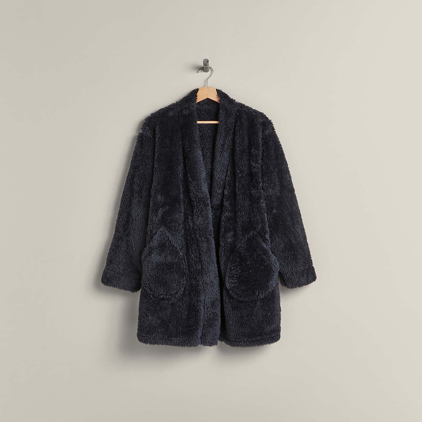 Carousel zoom image position 3 of 3