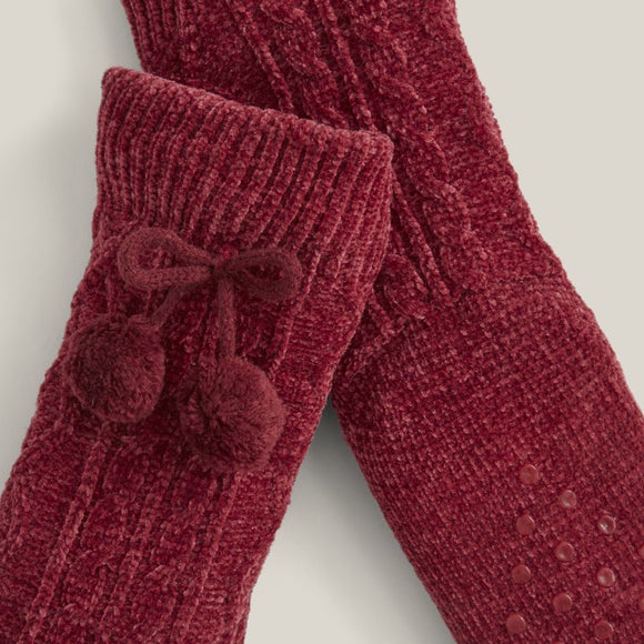 Carousel navigation image position 2 of 3