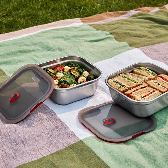 Black and Blum Microwaveable Steel Square Meal Prep Box