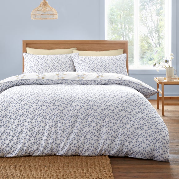 Carousel navigation image position 3 of 6