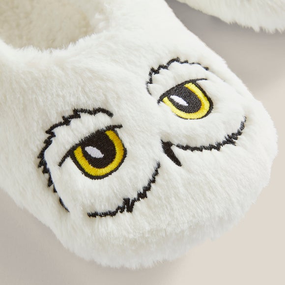 Carousel navigation image position 2 of 3