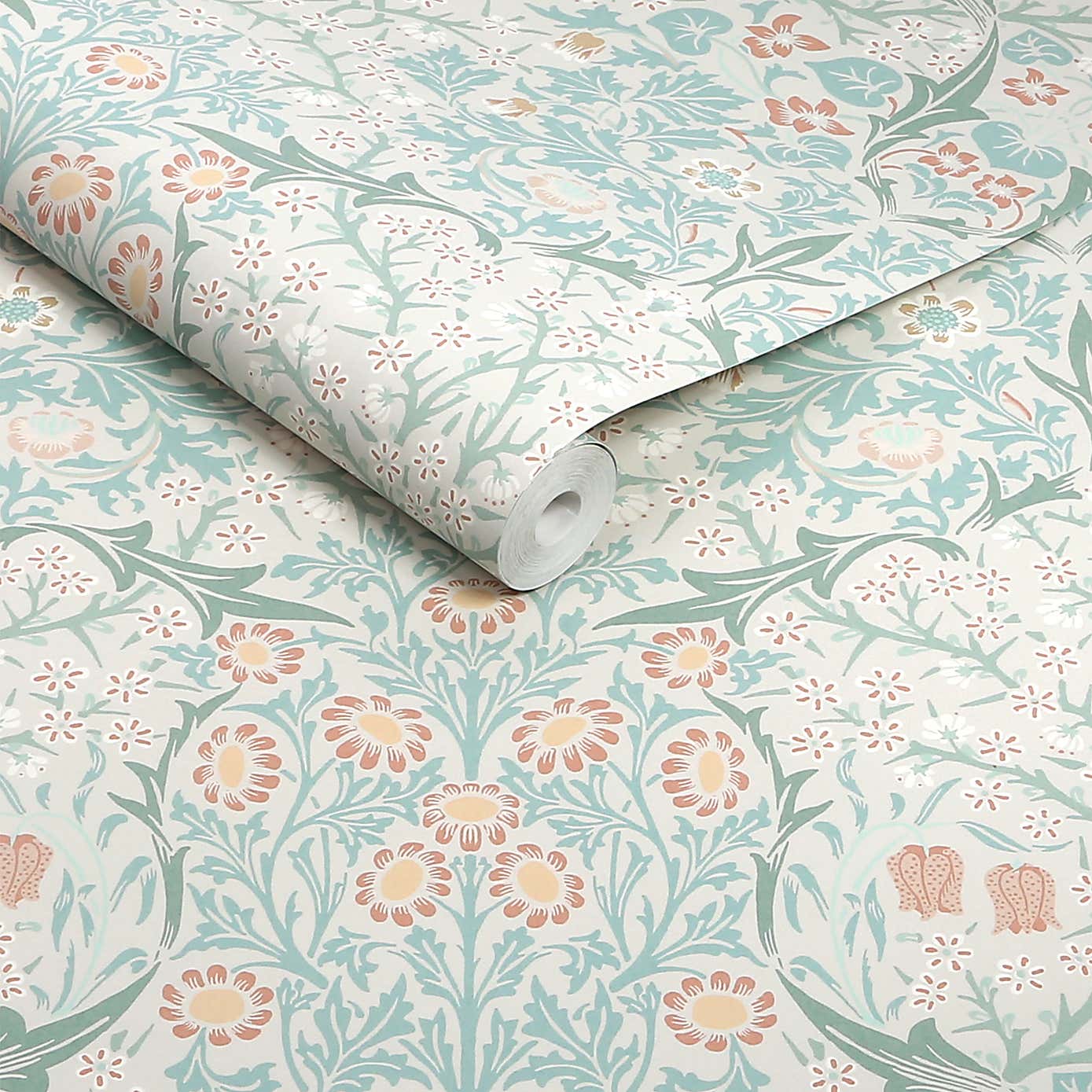 Carousel zoom image position 3 of 4