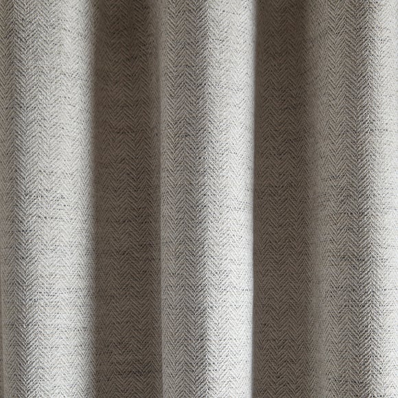 Carousel navigation image position 3 of 8