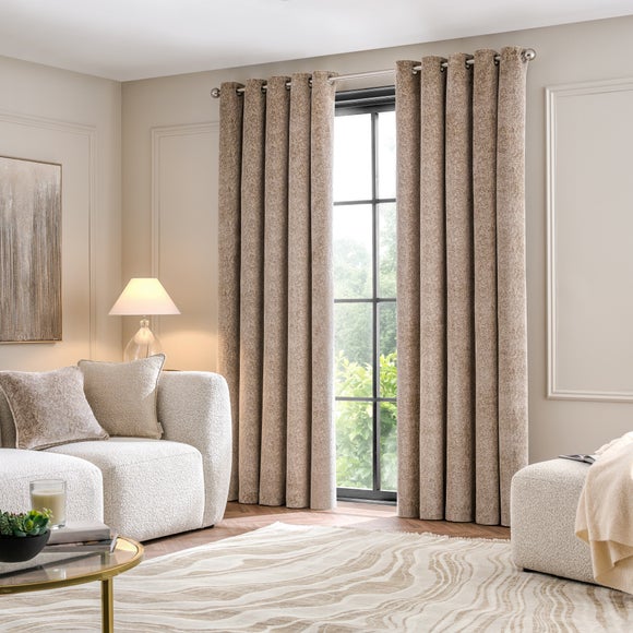 Carousel navigation image position 2 of 7