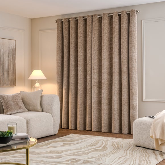 Carousel navigation image position 4 of 7