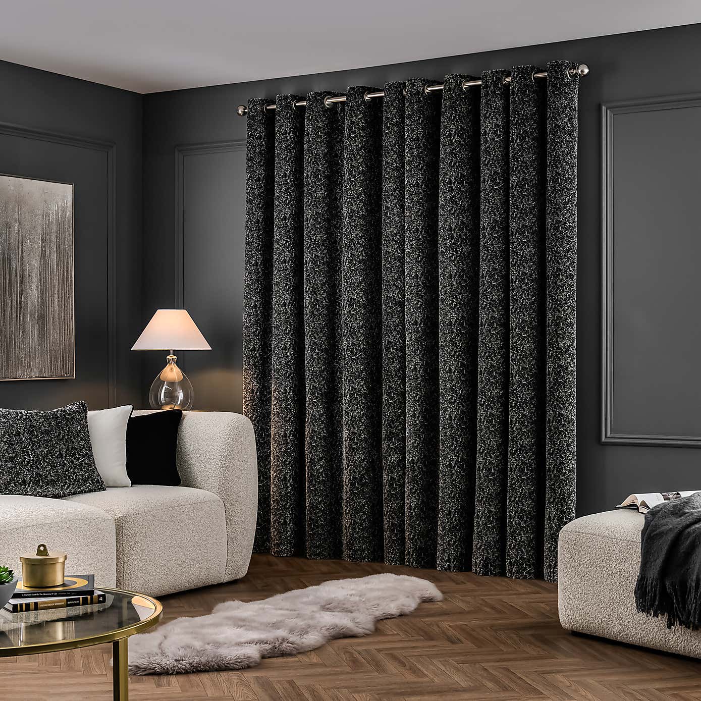 Carousel zoom image position 4 of 6