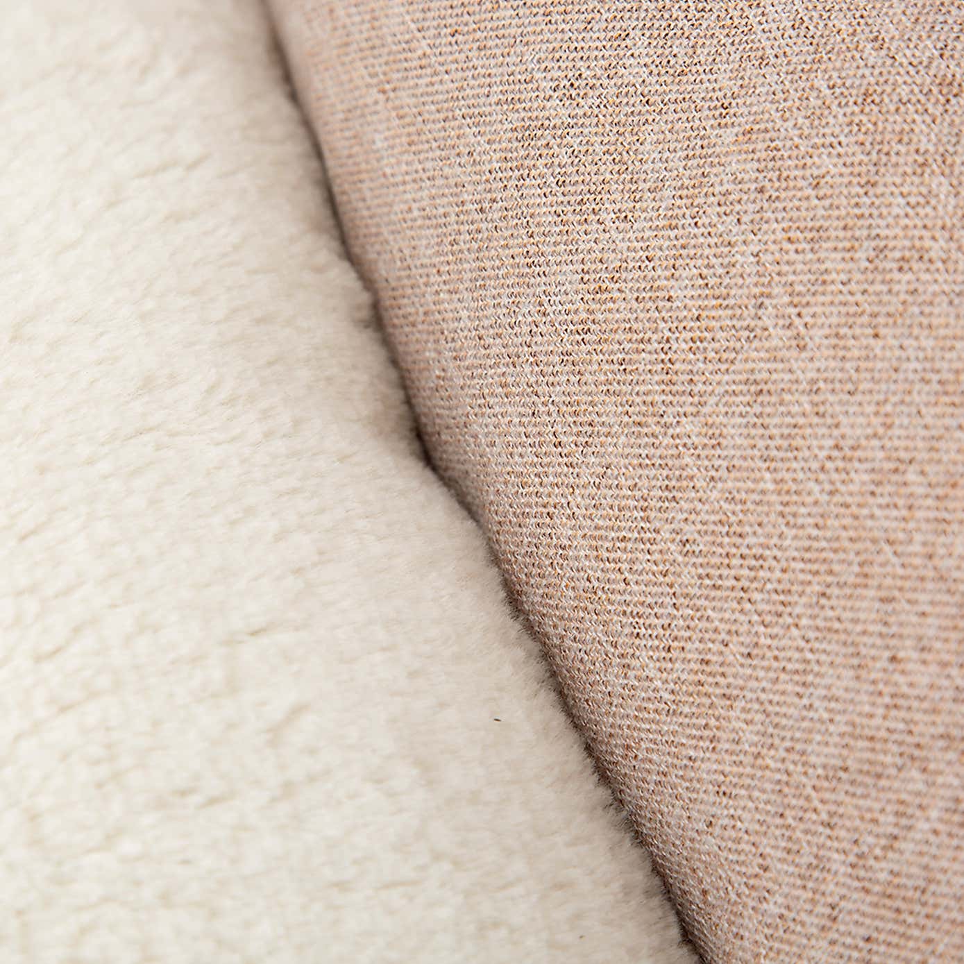 Carousel zoom image position 3 of 4