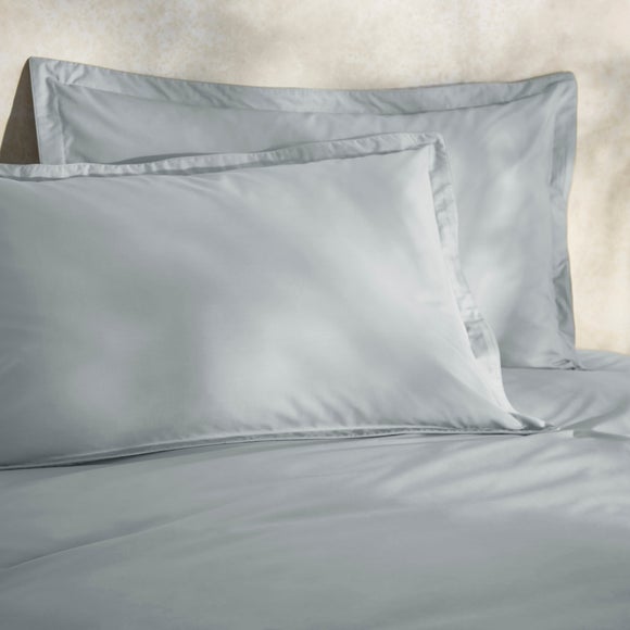 View 100 Egyptian Cotton 220 Thread Count Oxford Pillowcase View 100 Egyptian Cotton 220 Thread Count Oxford Pillowcase