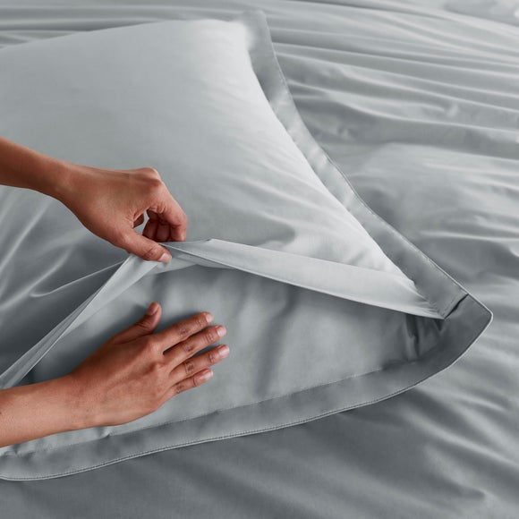 Carousel navigation image position 3 of 3