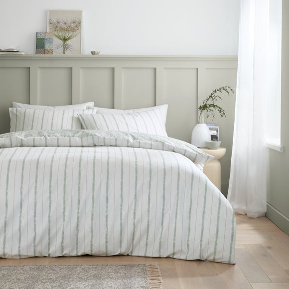 Carousel navigation image position 3 of 6