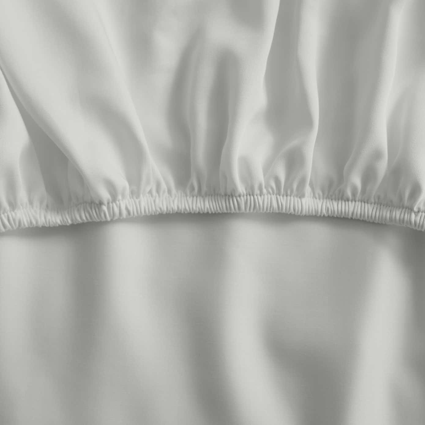 Carousel zoom image position 2 of 3