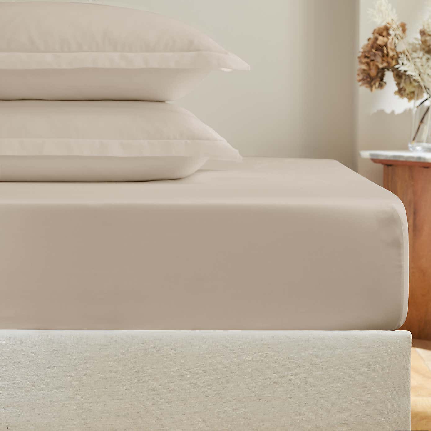 Carousel zoom image position 3 of 3