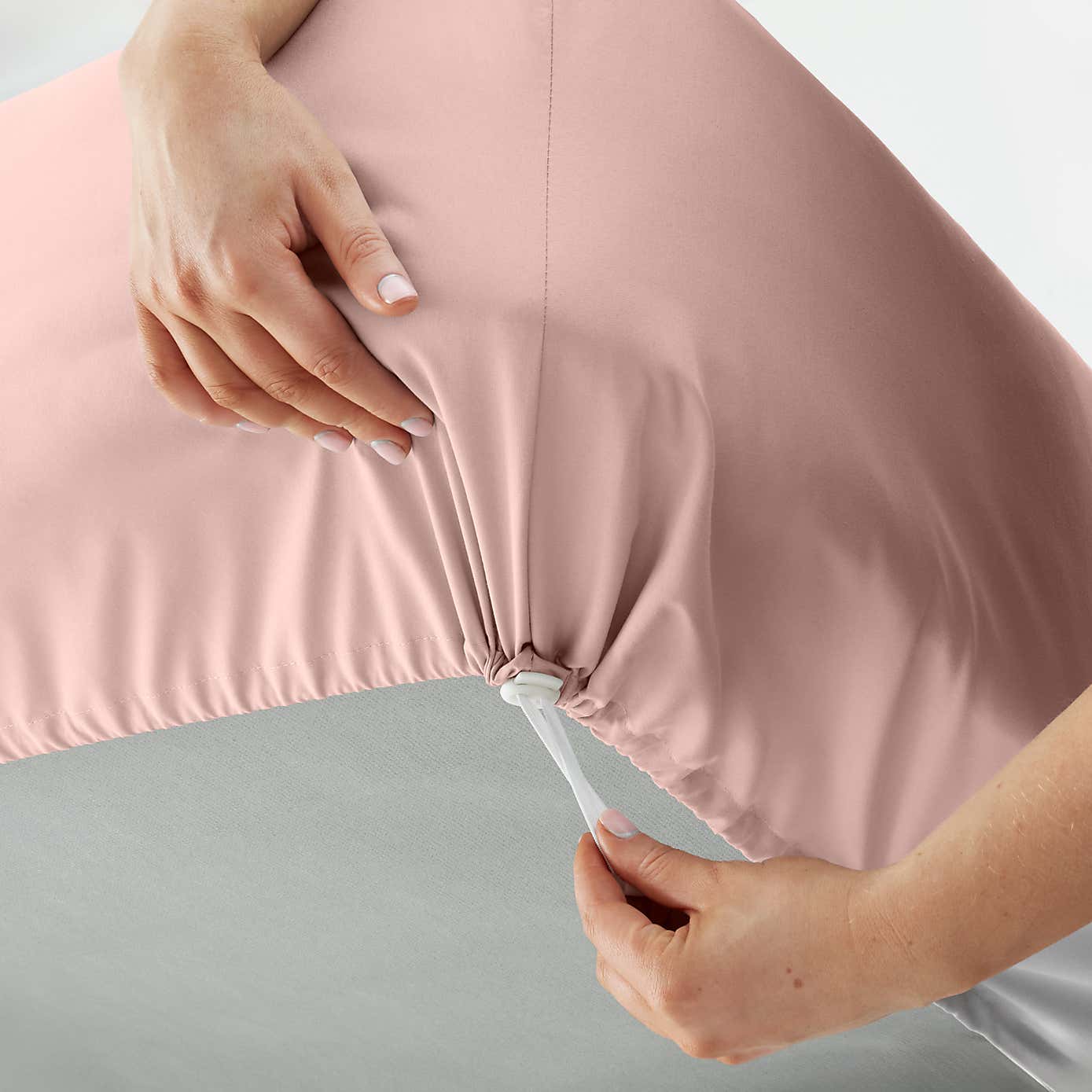 Carousel zoom image position 1 of 2