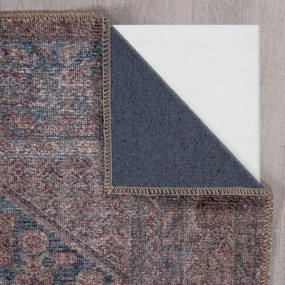 Carousel navigation image position 3 of 6