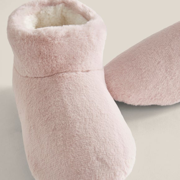 Carousel navigation image position 2 of 3