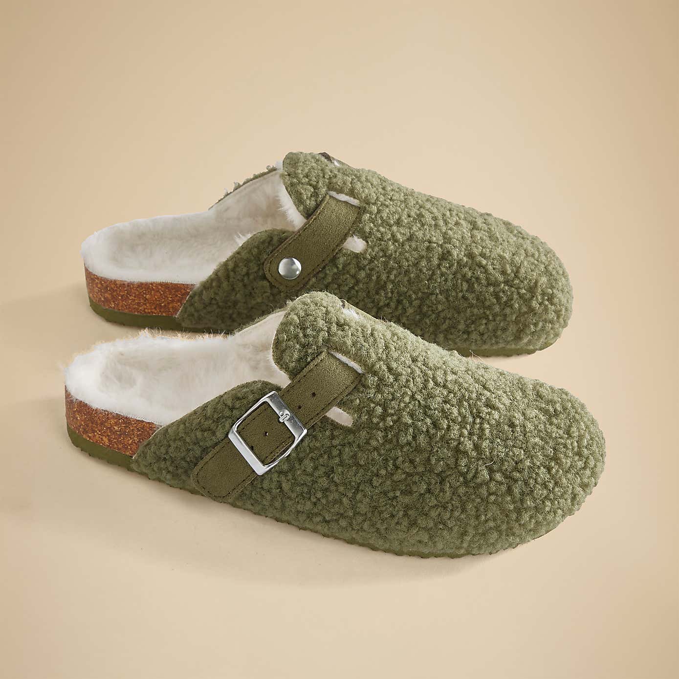 Carousel zoom image position 3 of 3