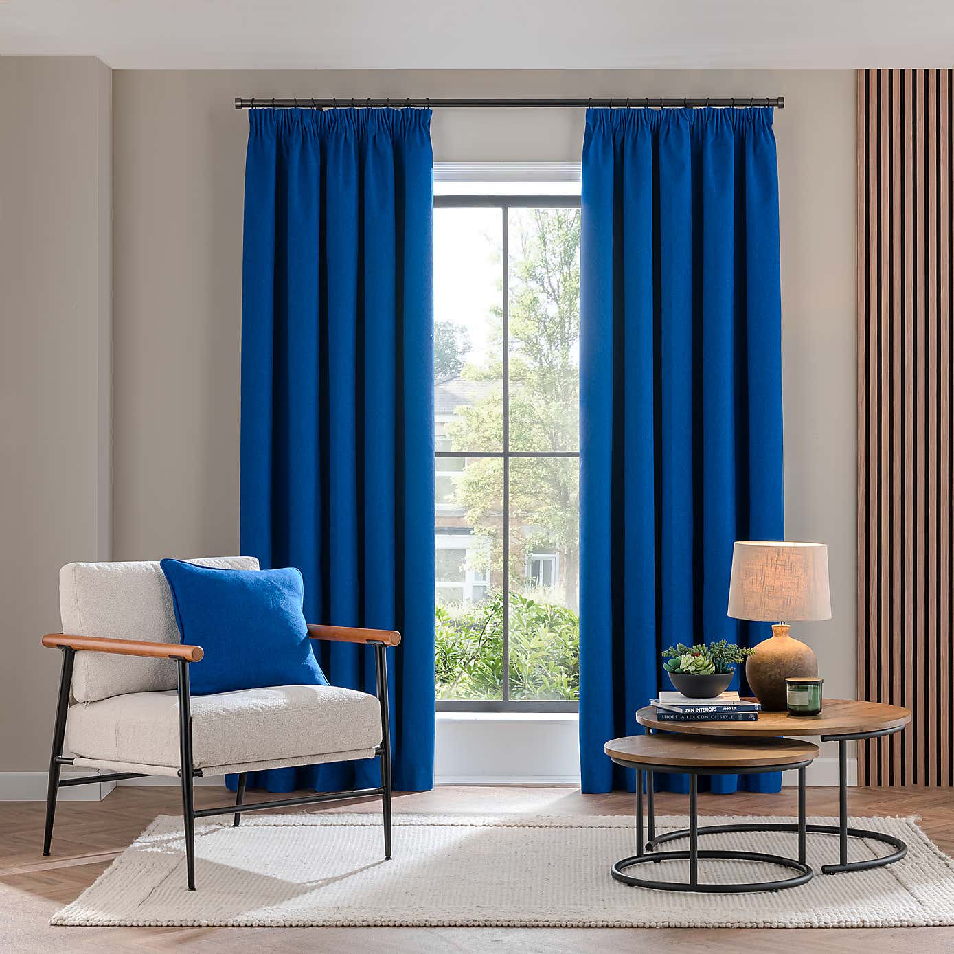 Carousel zoom image position 2 of 7