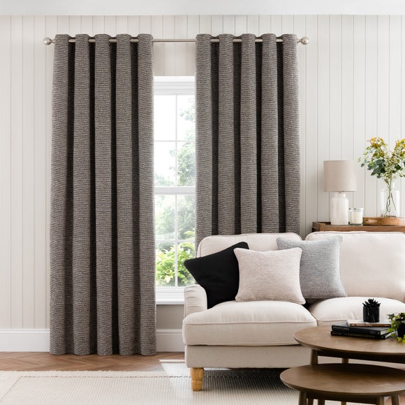 Carousel navigation image position 2 of 7