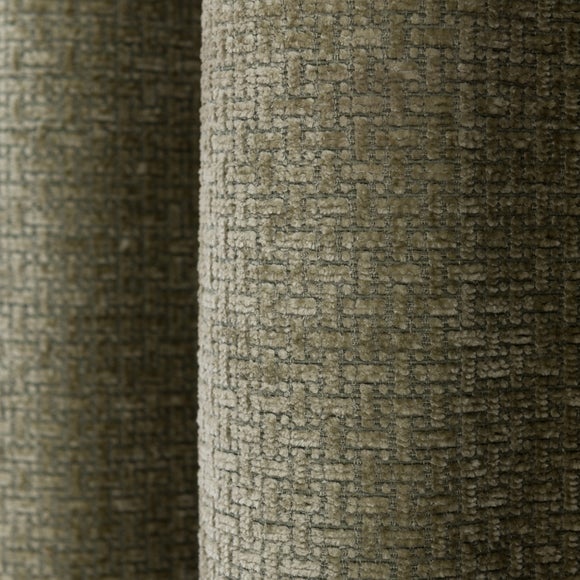 Carousel navigation image position 3 of 6