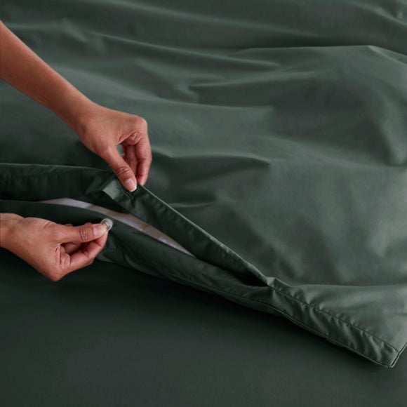 Carousel navigation image position 3 of 5