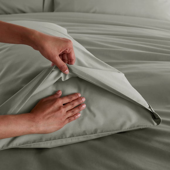 Carousel navigation image position 4 of 5