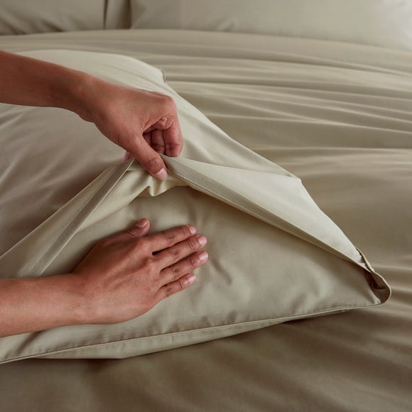 Carousel navigation image position 4 of 5