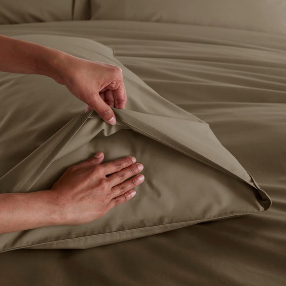 Carousel navigation image position 4 of 5