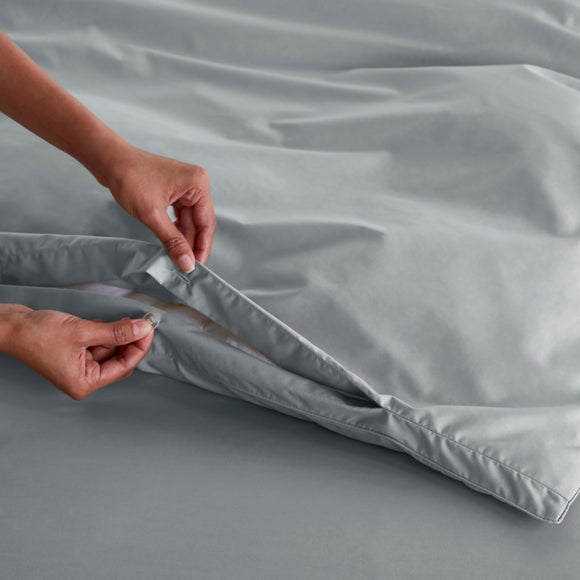 Carousel navigation image position 3 of 5