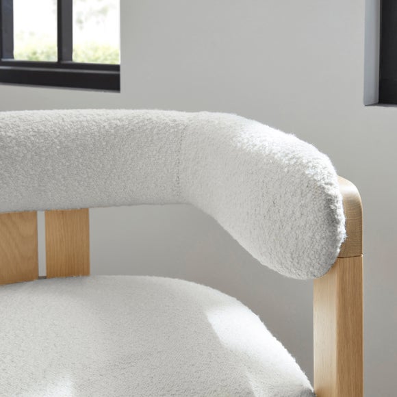 Carousel navigation image position 5 of 8