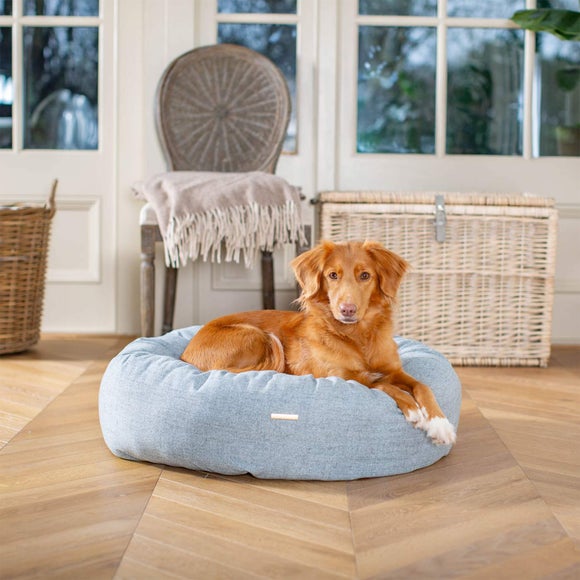 Lords and Labradors Inchmurrin Donut Dog Bed