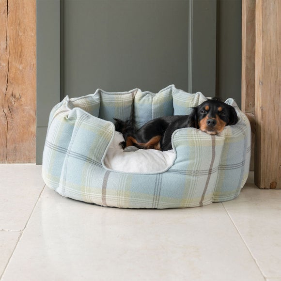 View Lords And Labradors Balmoral High Wall Dog Bed View Lords And Labradors Balmoral High Wall Dog Bed
